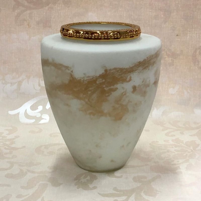 TAPERED VASE W/METAL RING
