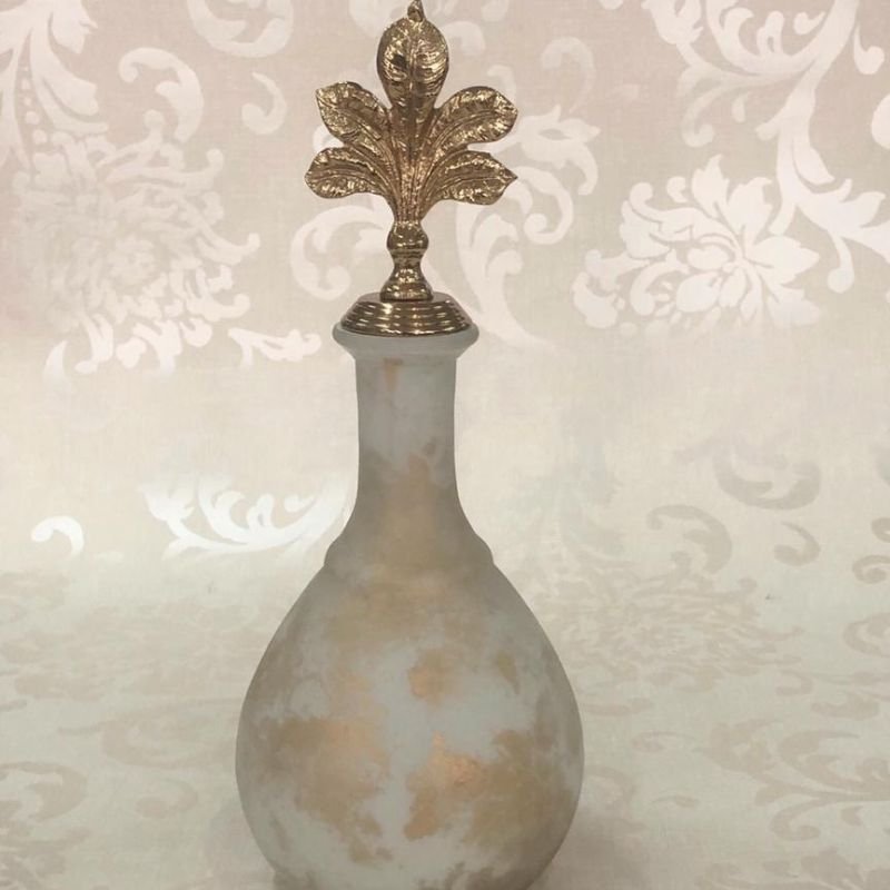 DECORATION BOTTLE W/LEAF KNOB
